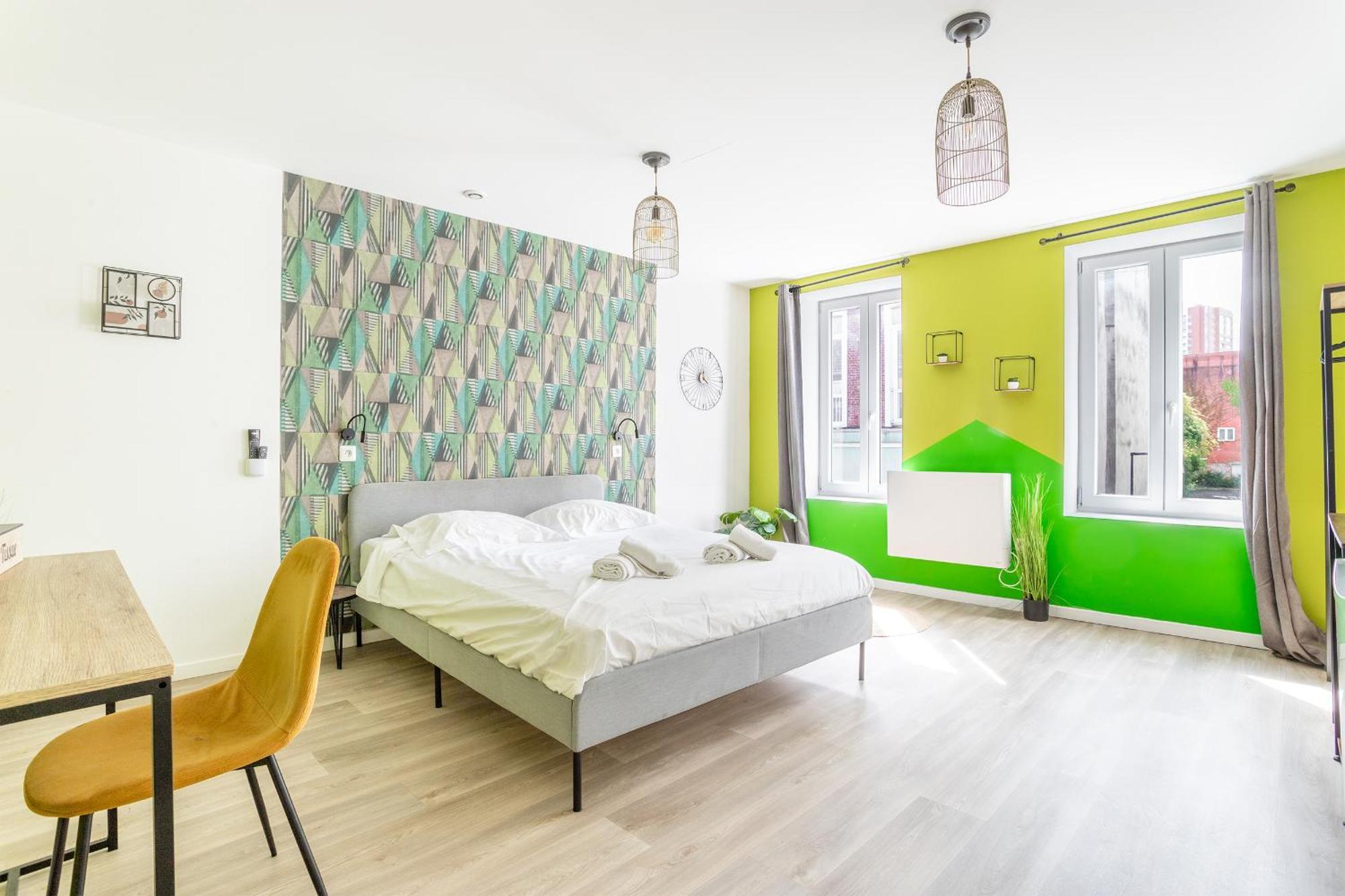 S&K Suite Grande Rue Roubaix - Chambre Spacieuse Et Sdb Privee - Netflix Et Cuisine Exterior foto